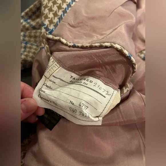 SOLD🍓VINTAGE - Houndstooth Overcoat Blazer - Picture 8 of 10